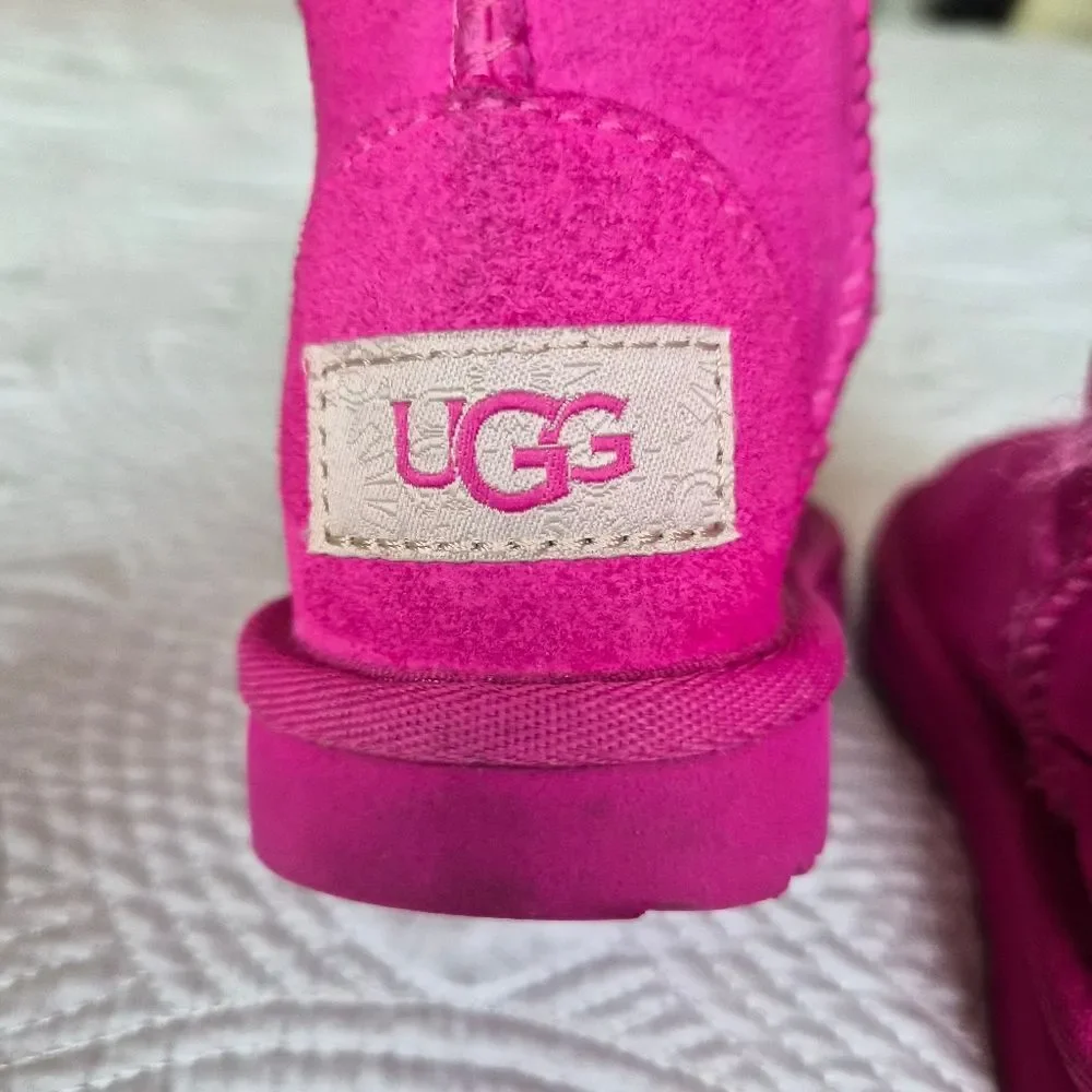 GUC UGG Classic II Boots Hot Pink Raspberry Sorbet Sz 7